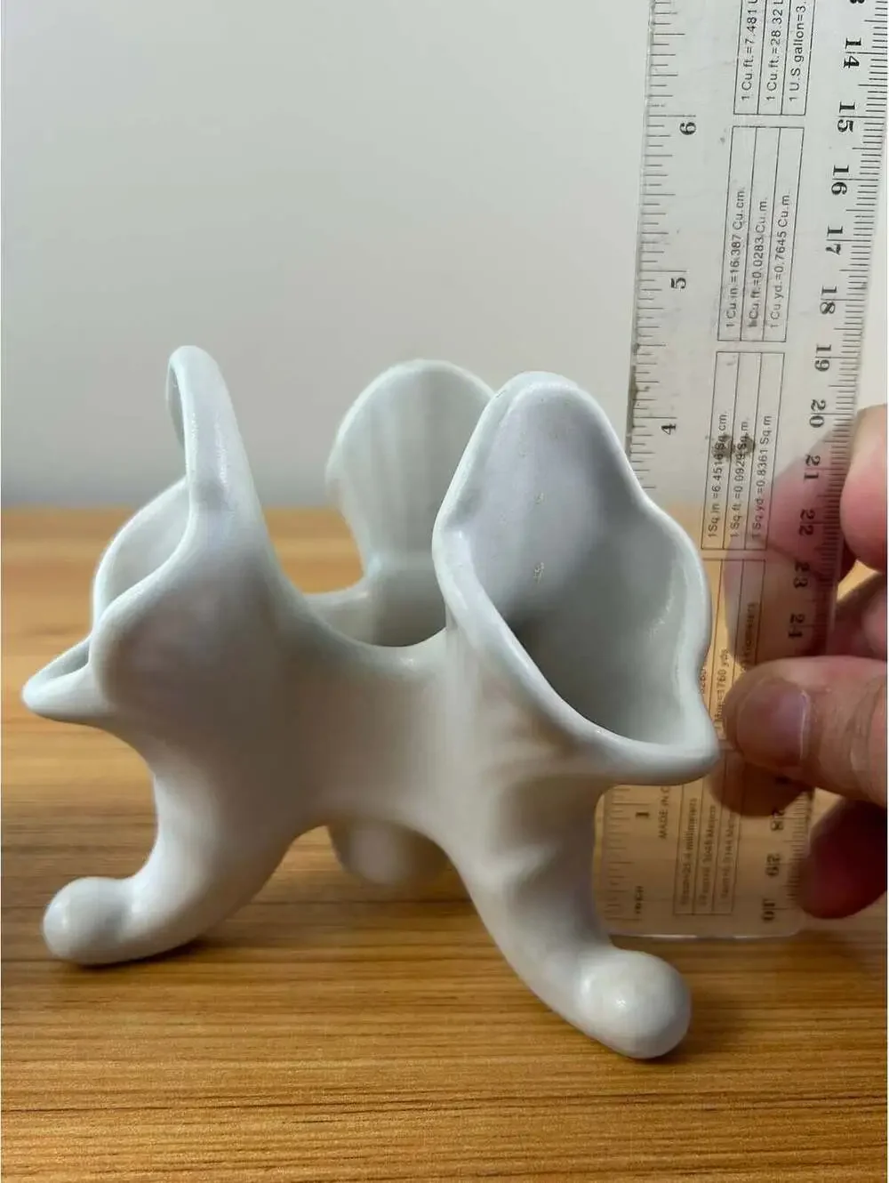 VAN BRIGGLE POTTERY TRIPLE CORNUCOPIA VASE CANDLE HOLDER WHITE